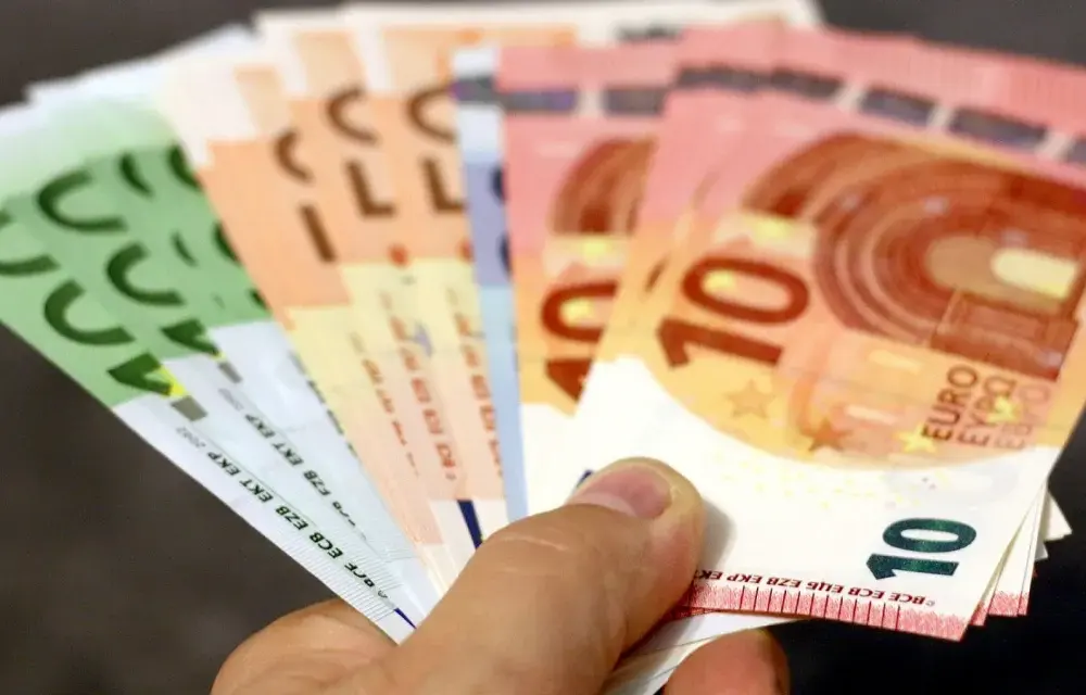 Jaką walutą zapłacisz w Medjugorie: poznaj wszystkie możliwości 2025