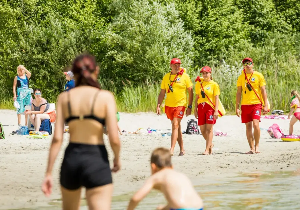 Bezpieczne wakacje - Jak uniknąć pułapek i cieszyć się urlopem?