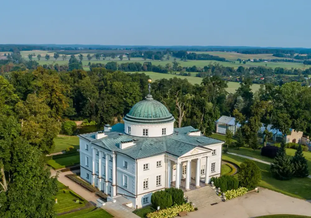 Lubostroń atrakcje: niezwykłe miejsca i wydarzenia, które musisz zobaczyć