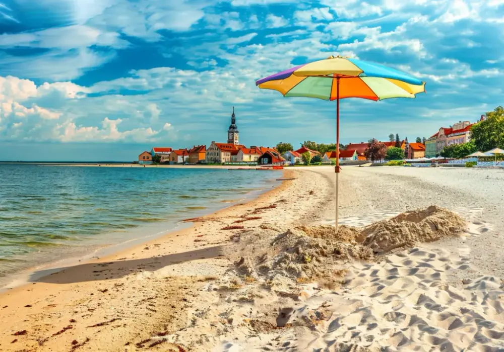 Gdzie jechać nad polskie morze? Najlepsze plaże i atrakcje wybrzeża