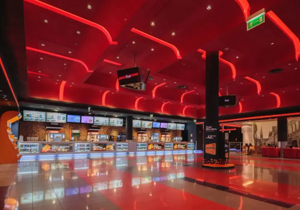 Kinepolis atrakcje: odkryj niezwykłe możliwości zabawy w Poznaniu