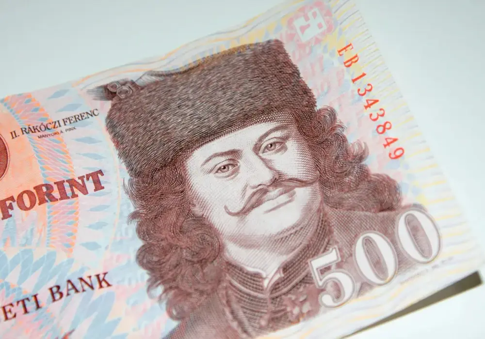 HUF - poznaj wszystko o węgierskiej walucie i jej aktualnym znaczeniu