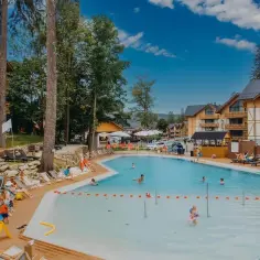 Hotel z aquaparkiem na Dolnym Śląsku: Top oferty dla miłośników