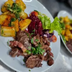 Gdzie warto zjeść w Karpaczu? Top restauracje warte odwiedzenia