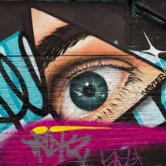 Graffiti i street art w Berlinie: sztuka ulicy jako twarz miasta