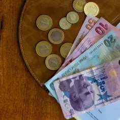 Płatności w Turcji: jaką walutą płacić i gdzie wymieniać pieniądze