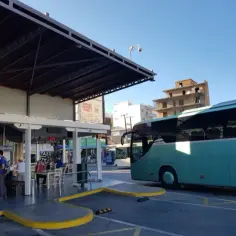 Kreta Autobusy - Jak jeździć komunikacją miejską na Krecie? Przewodnik 2023