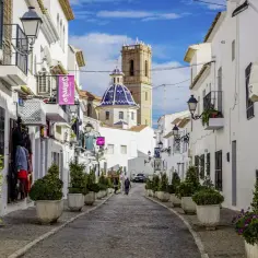 Altea w prowincji Alicante Hiszpania - magiczne miasteczko na Costa Blanca