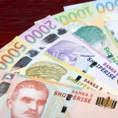 Jaką walutą płacić w Albanii: wszystko o leku albańskim i euro w 2025