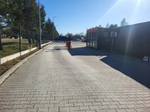 Parking przy lotnisku we Wrocławiu - ceny i najlepszy wybór
