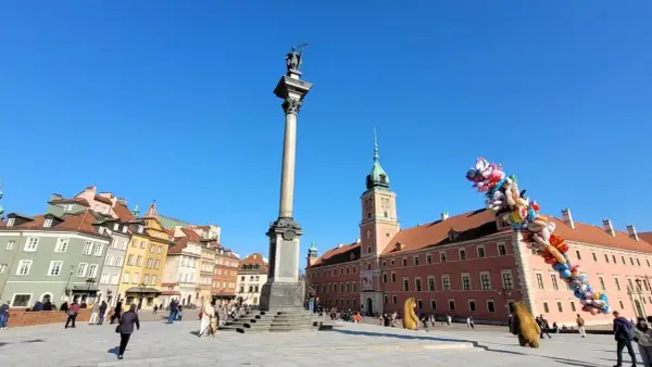 Warszawska Starówka - Jak zwiedzać bezpiecznie i bez pośpiechu?